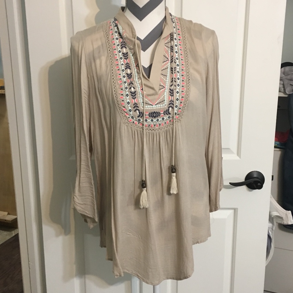 Boho Tassel Peasant 3/4 Sleeve Top Large